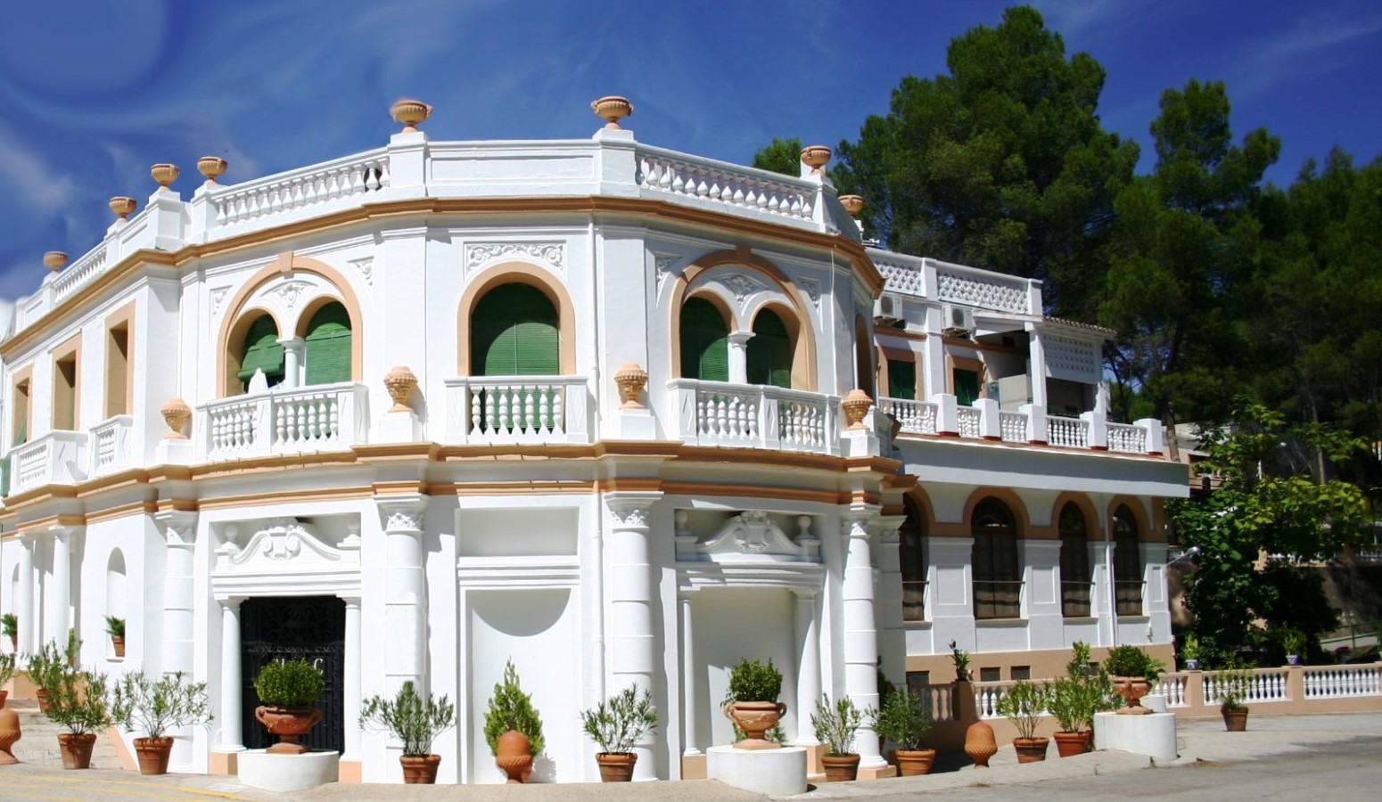 balneario cofrentres valencia